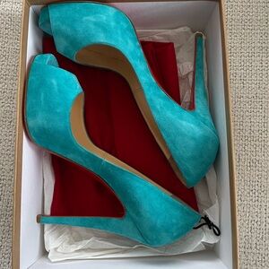 Elegant Turquoise Peep-Toe Heels